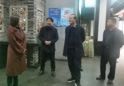 柯橋區(qū)副區(qū)長(zhǎng)周艷一行調(diào)研華通醫(yī)藥